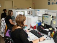 Due donne al lavoro in ufficio