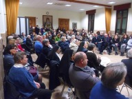 I fedeli presenti alla conferenza