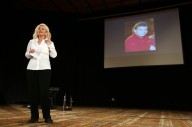 Antonella Allegrino e, sullo sfondo, il ricordo di Maurizio Berardinucci