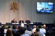La conferenza stampa di presentazione del Giubileo della misericordia