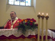 L'arcivescovo Valentinetti pronuncia l'omelia della Santa Messa