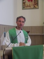 don Domenico Di Pietropaolo, direttore della Pastorale Giovanile pescarese