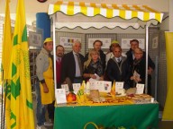 Lo stand di Coldiretti e Campagna amica presso la scuola pescarese