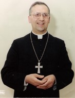 Monsignor D'Addario, al tempo vescovo di Manfredonia e San Giovanni Rotondo