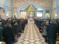La Santa messa nella parrocchia di San Gabriele dell'Addolorata