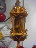 La reliquia del piede di San Camillo de Lellis, esposta nella parrocchia di San Luigi Gonzaga