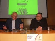 il professor Cencini insieme all'arcivescovo Valentinetti
