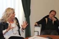 L'assessore Antonella Allegrino con il direttore della Fondazione Caritas don   Marco Pagniello